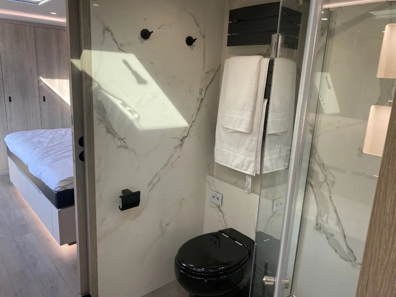 Scania S500 STX – luxe camper met 3 uitschuifbare modules