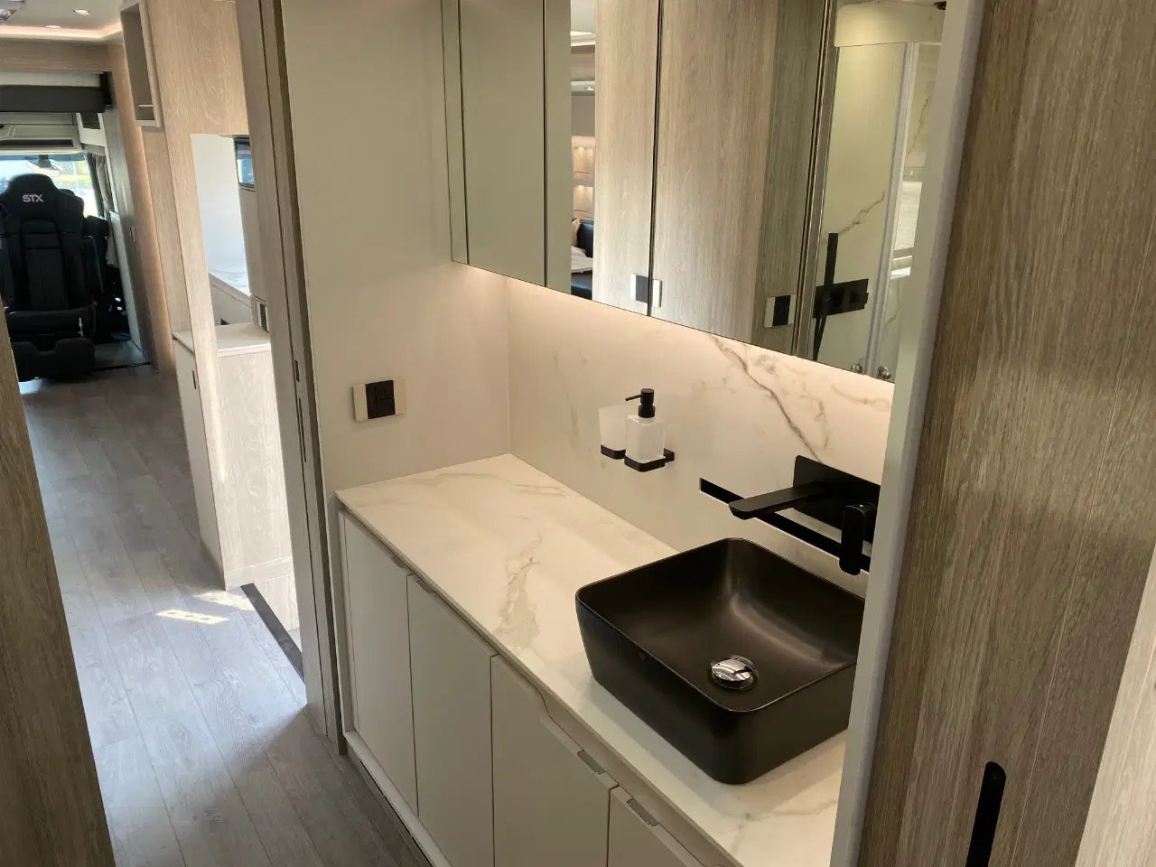 Scania S500 STX – luxe camper met 3 uitschuifbare modules