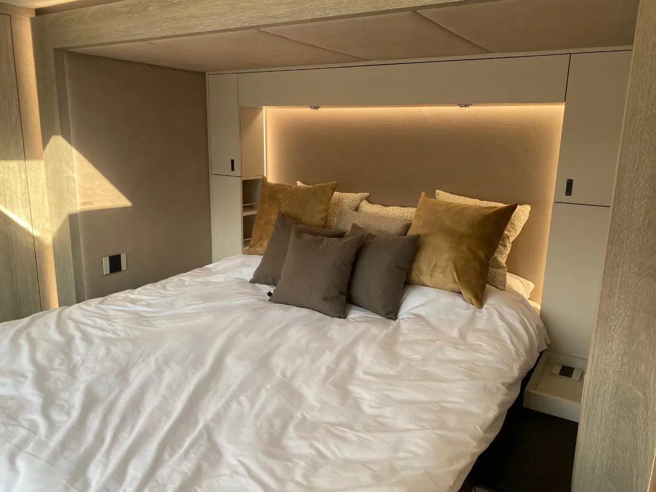 Scania S500 STX – luxe camper met 3 uitschuifbare modules